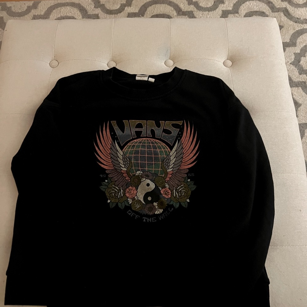 Women’s van sweatshirt, size medium